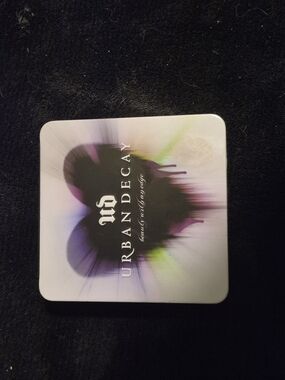 Urban Decay Nirvana Build Your Own Empty 4-Pan Travel Palette & Mirror